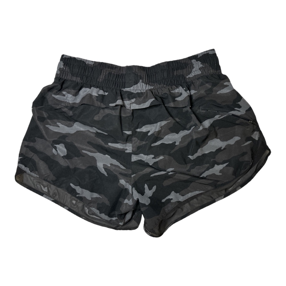 Athleta Printed Mesh Racer Run Shorts 4” Women’s Size Small Black Camo Lux - Picture 3 of 8